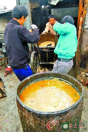 地沟油大都流向化工厂酒楼养殖场